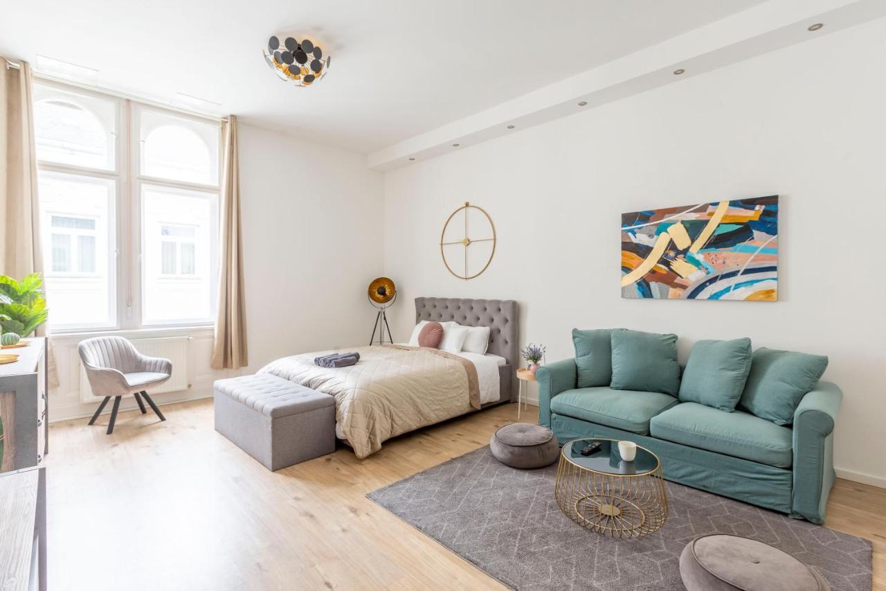 בודפשט Exclusive Central Apartment Next To The Fashion Street מראה חיצוני תמונה