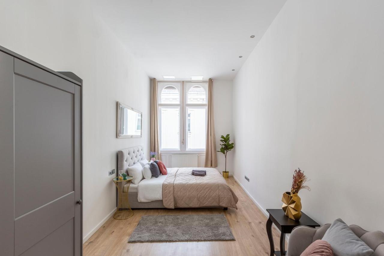 בודפשט Exclusive Central Apartment Next To The Fashion Street מראה חיצוני תמונה